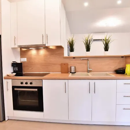 Adams Ferienhaus PalaiónTsiflíkion