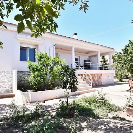 Adams Holiday home Palaiontsiflikion