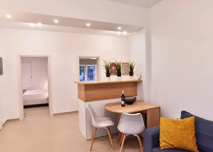 Adams Tatil Evi PalaiónTsiflíkion