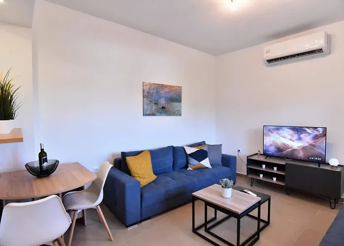 Adams Tatil Evi PalaiónTsiflíkion